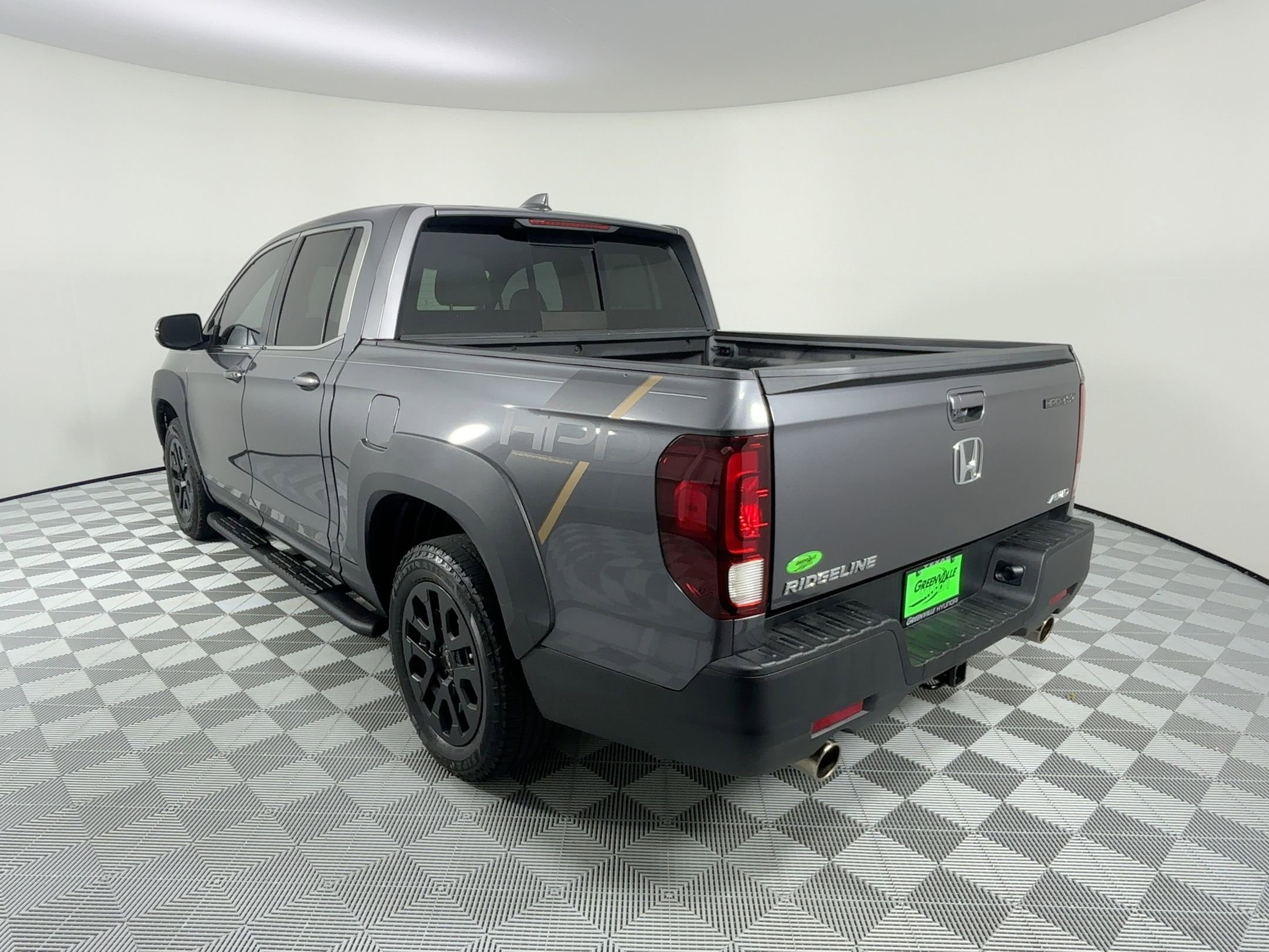 2023 Honda Ridgeline RTL photo 2