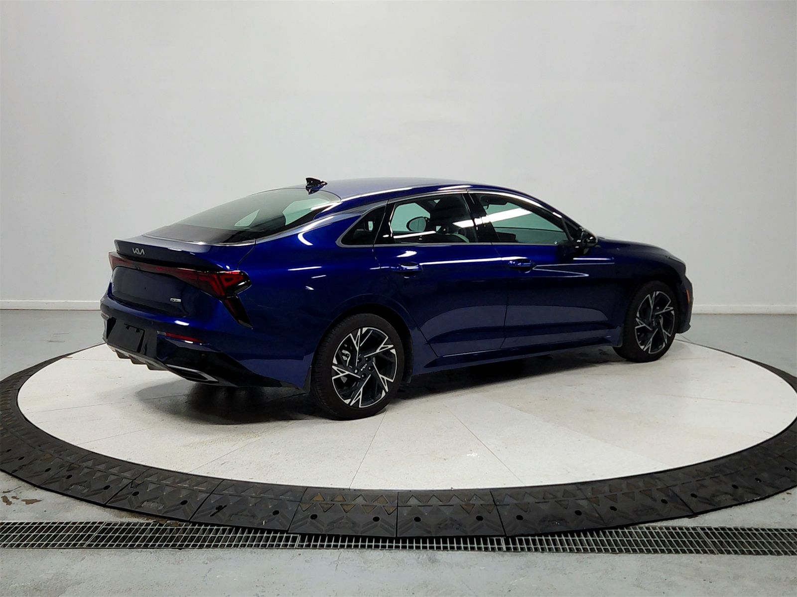 2025 Kia K5 GT-Line photo 7
