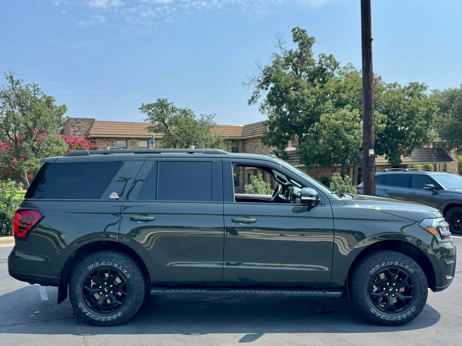 2023 Ford Expedition Timberline photo 6