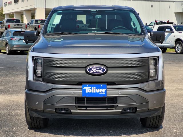 2025 Ford F-150 Lightning photo 2