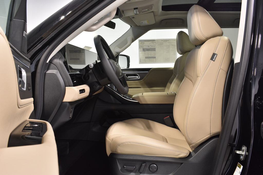 2026 Infiniti QX80 Pure photo 10