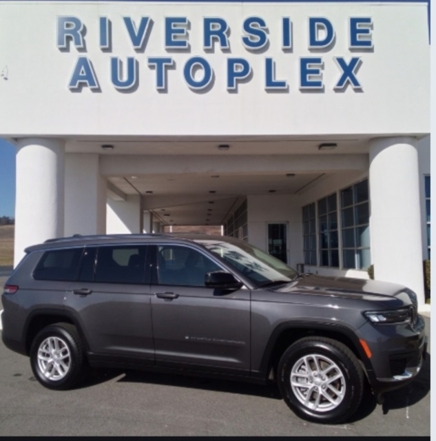 2023 Jeep Grand Cherokee L Laredo's photo