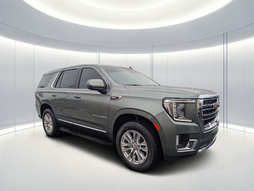 2024 GMC Yukon SLT's photo