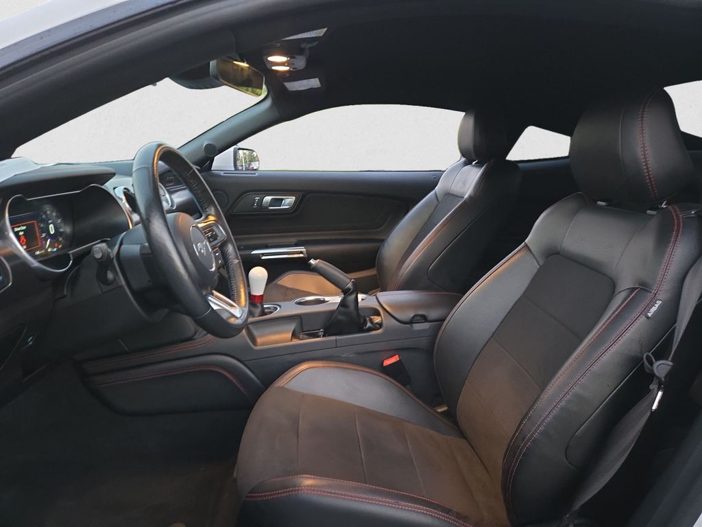 2022 Ford Mustang GT Premium photo 8
