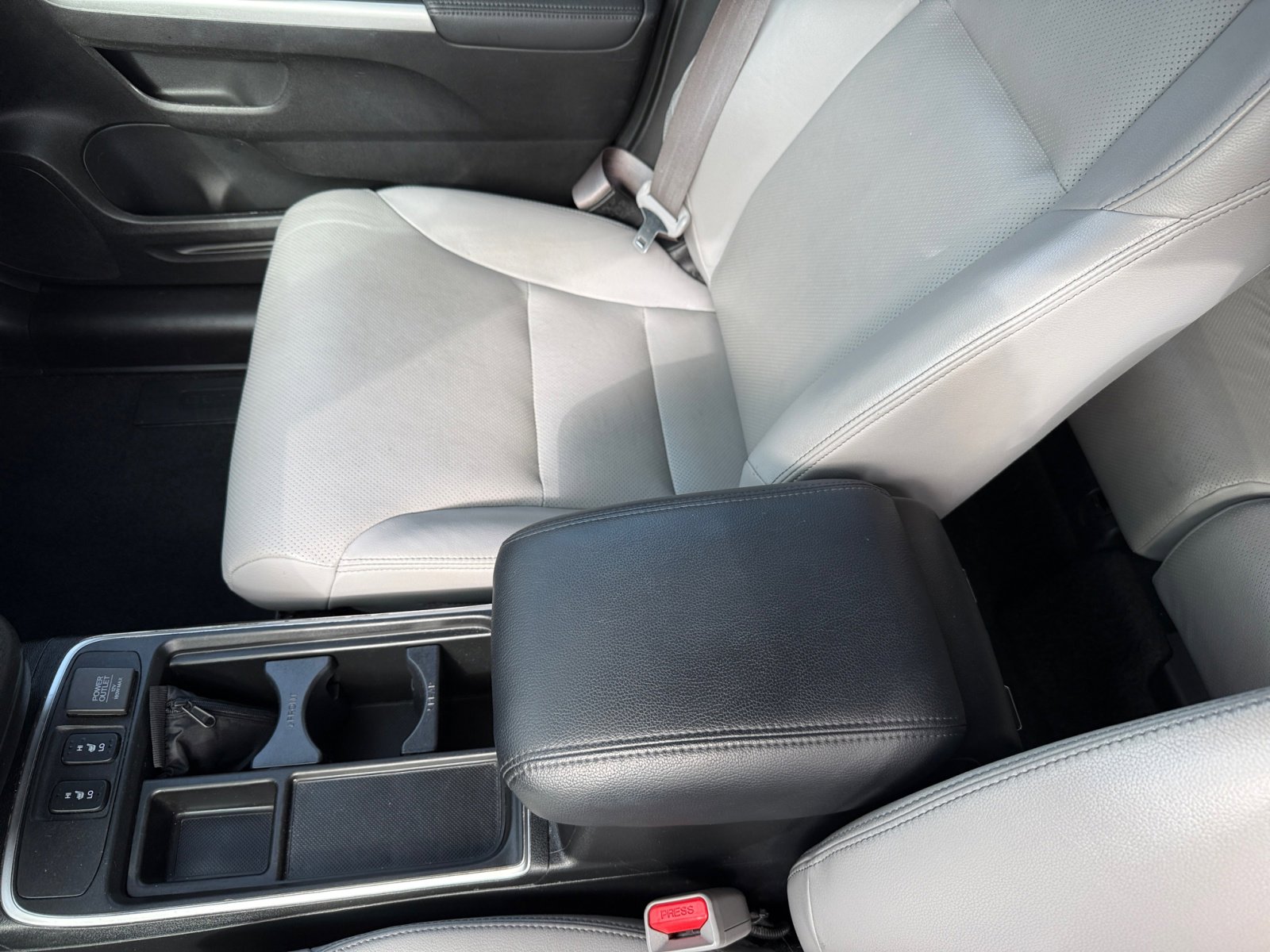 2015 Honda CR-V Touring photo 14