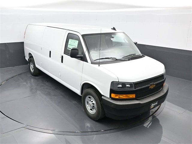 2025 Chevrolet Express Cargo Work Van's photo