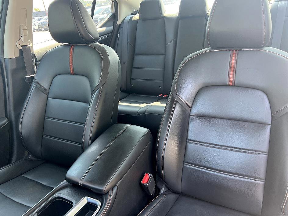 2020 Nissan Sentra SR photo 13