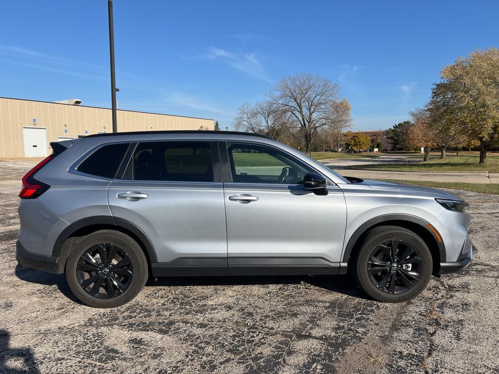 2023 Honda CR-V Hybrid Sport Touring photo 3