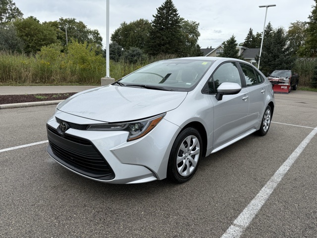 2024 Toyota Corolla LE photo 3