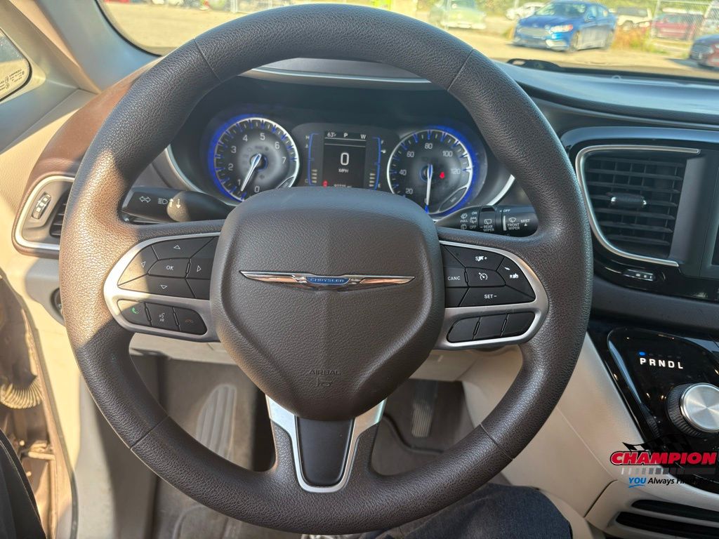 2018 Chrysler Pacifica Touring Plus photo 8