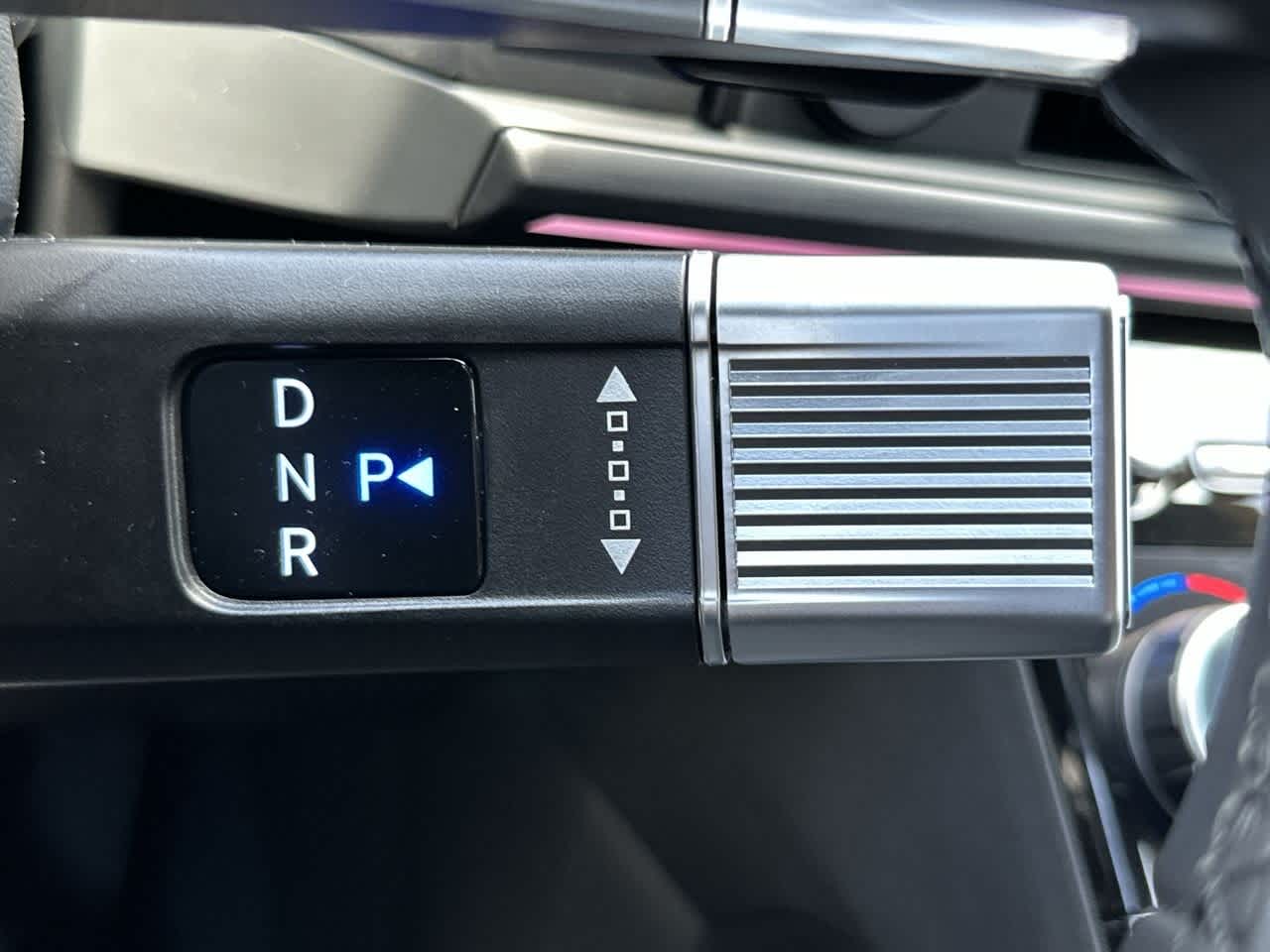 2025 Hyundai Santa Fe Calligraphy photo 17