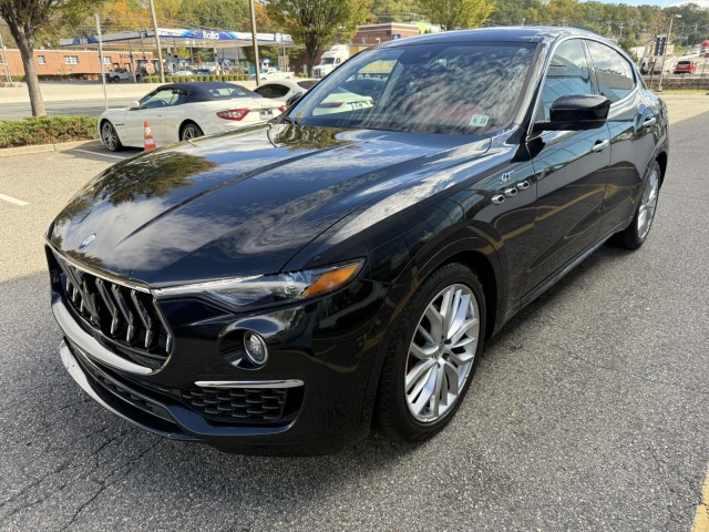 2022 Maserati Levante GT photo 4