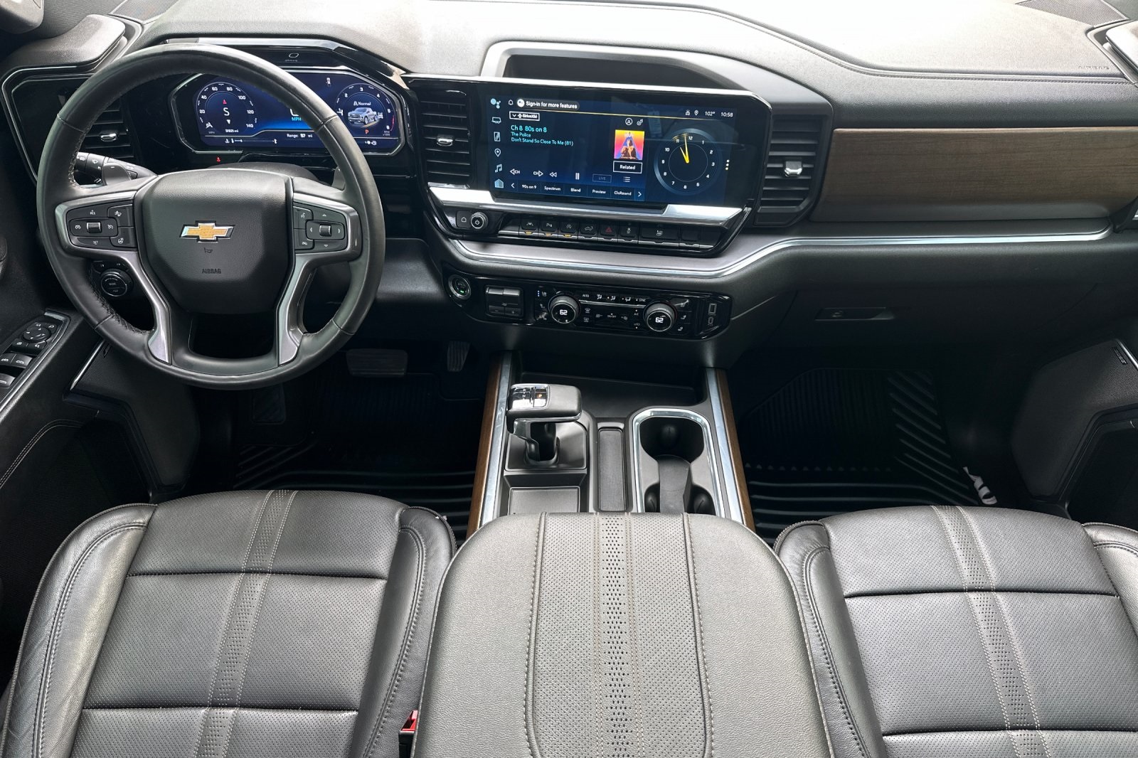2024 Chevrolet Silverado 1500 High Country photo 13