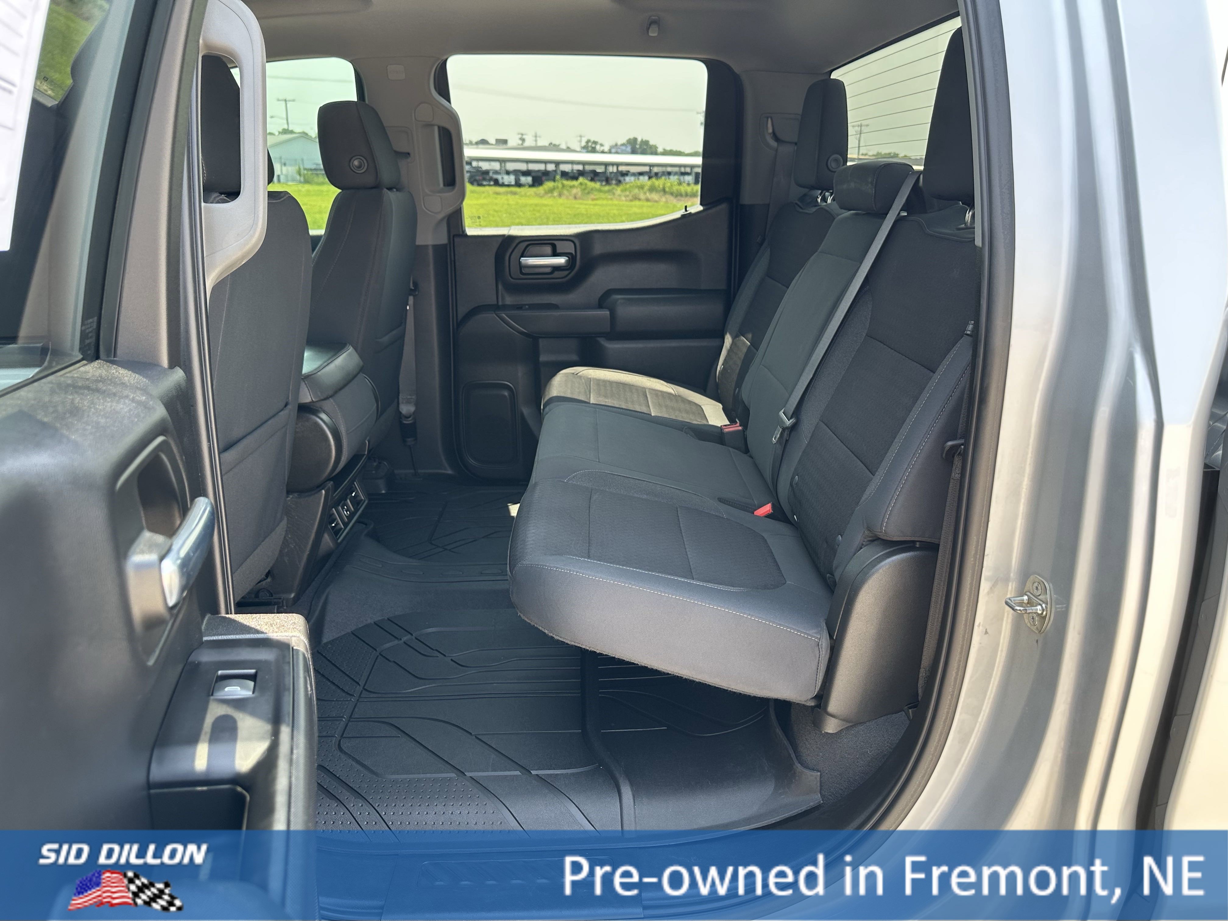 2019 Chevrolet Silverado 1500 LT photo 6