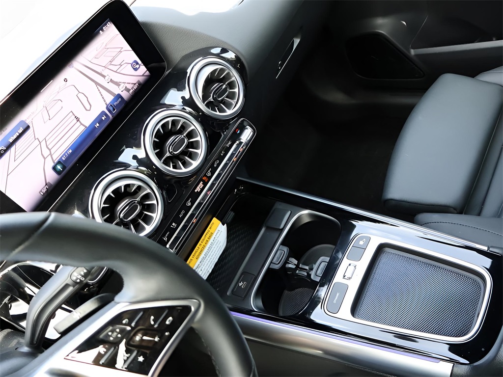2025 Mercedes Benz GLA 250 4MATIC photo 19