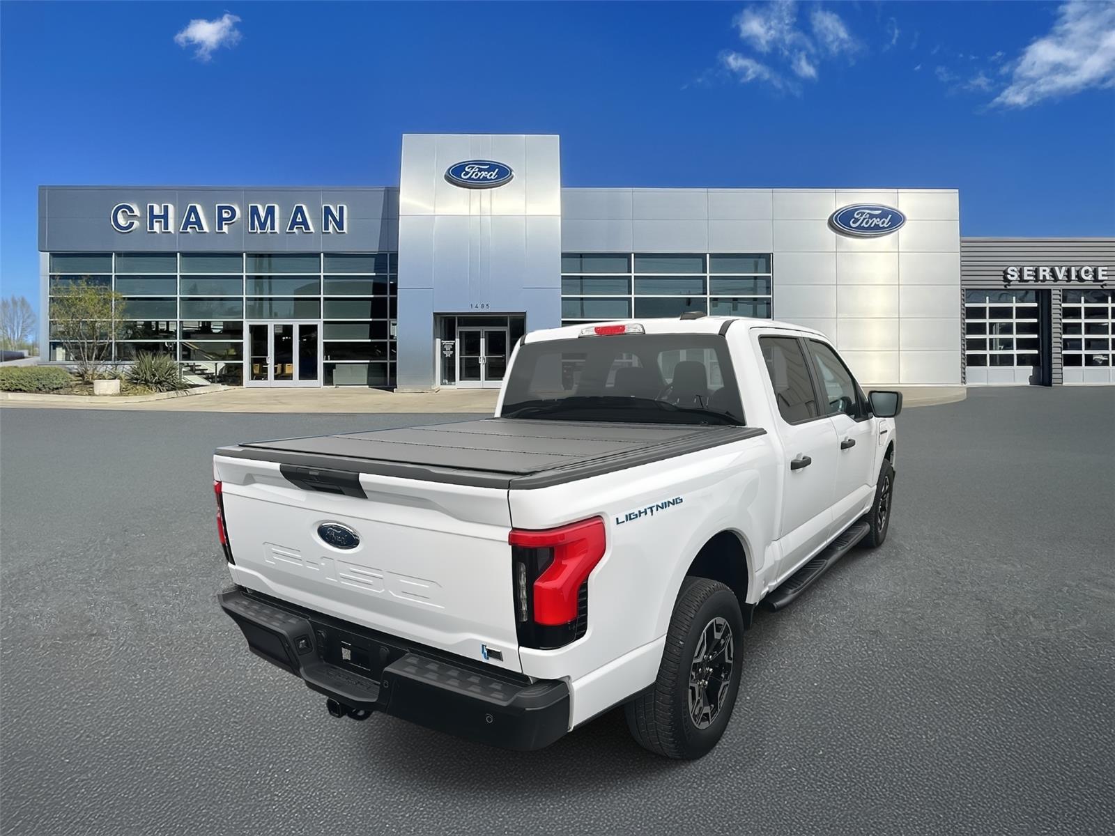 2023 Ford F-150 Lightning photo 3