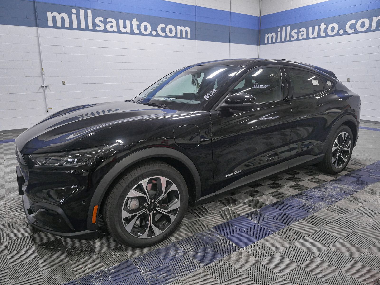 2024 Ford Mustang Mach-E Select photo 2