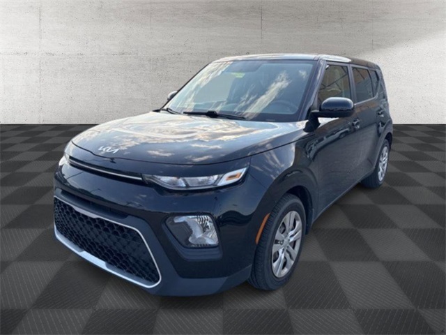 2022 Kia Soul LX photo 3