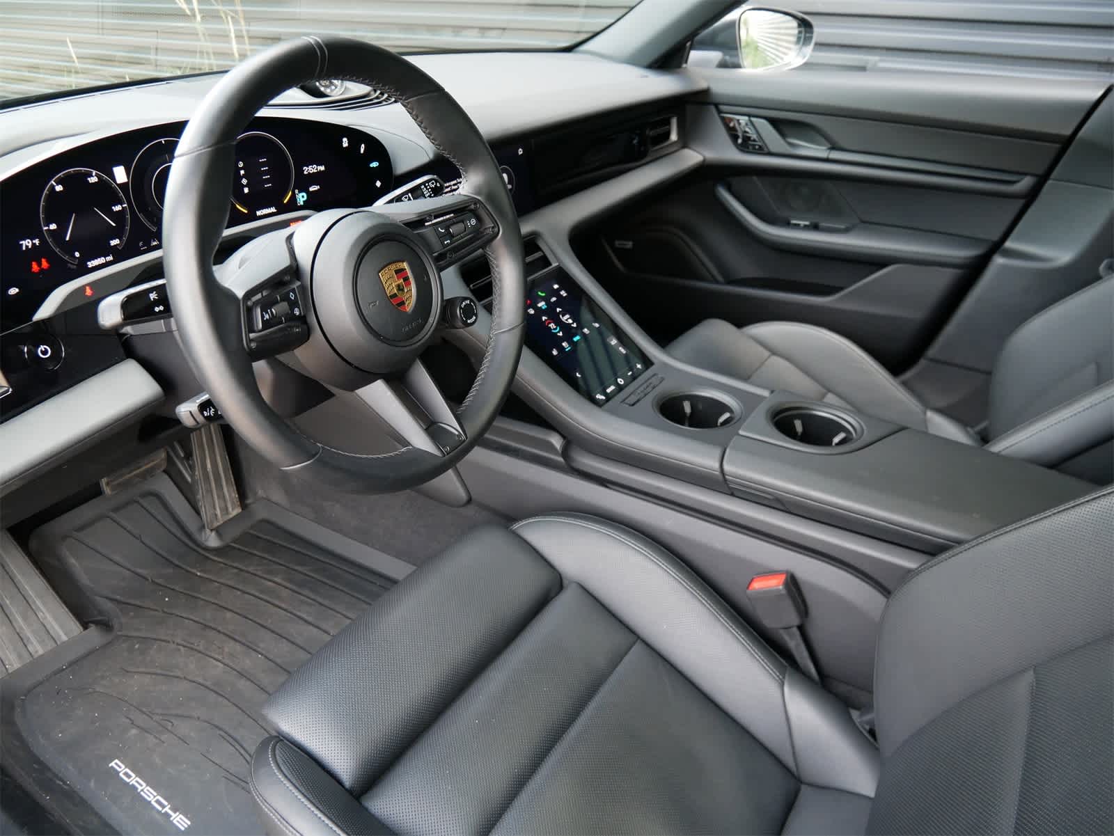 2021 Porsche Taycan 4 Cross Turismo photo 4
