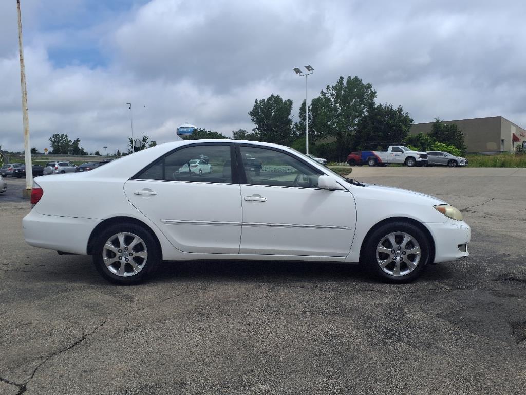 2005 Toyota Camry XLE photo 2
