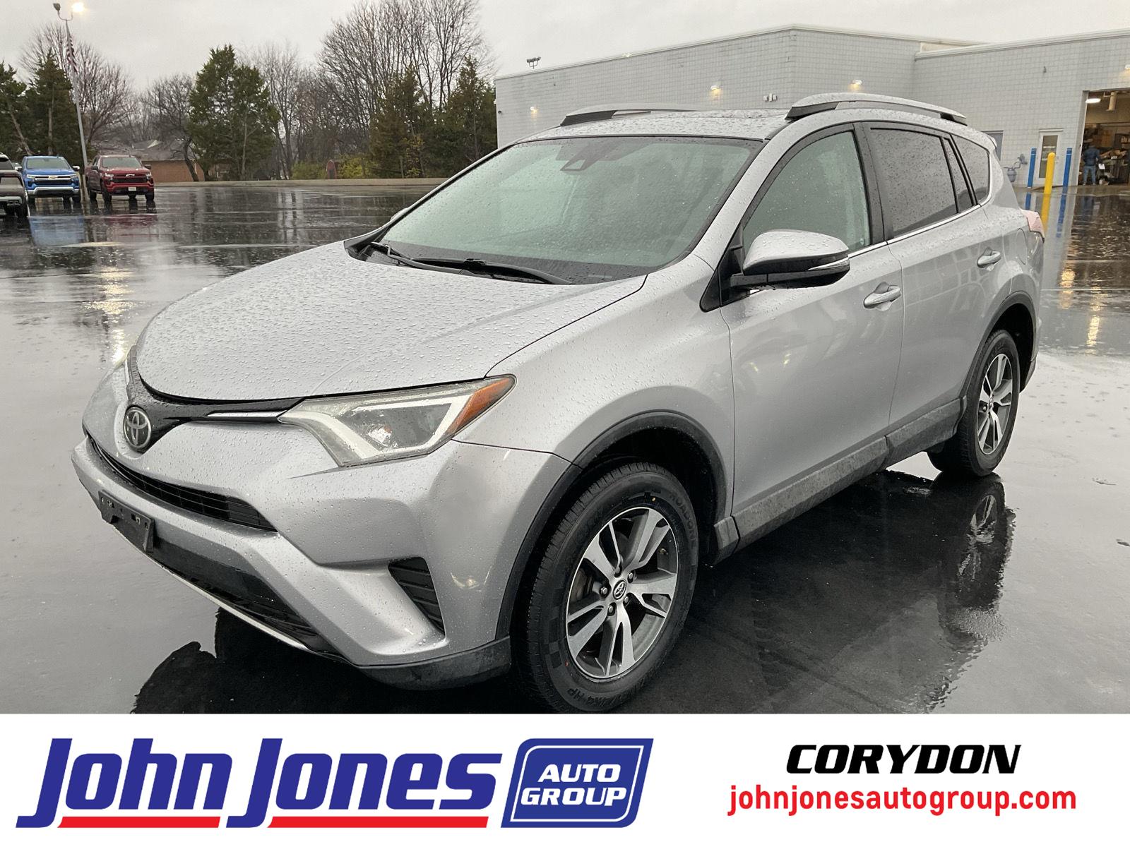 2018 Toyota RAV4 XLE's photo