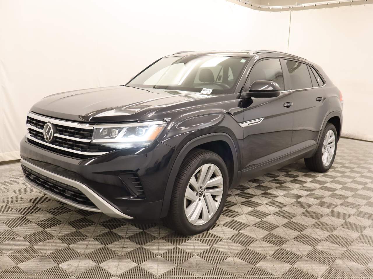 2020 Volkswagen Atlas Cross Sport's photo