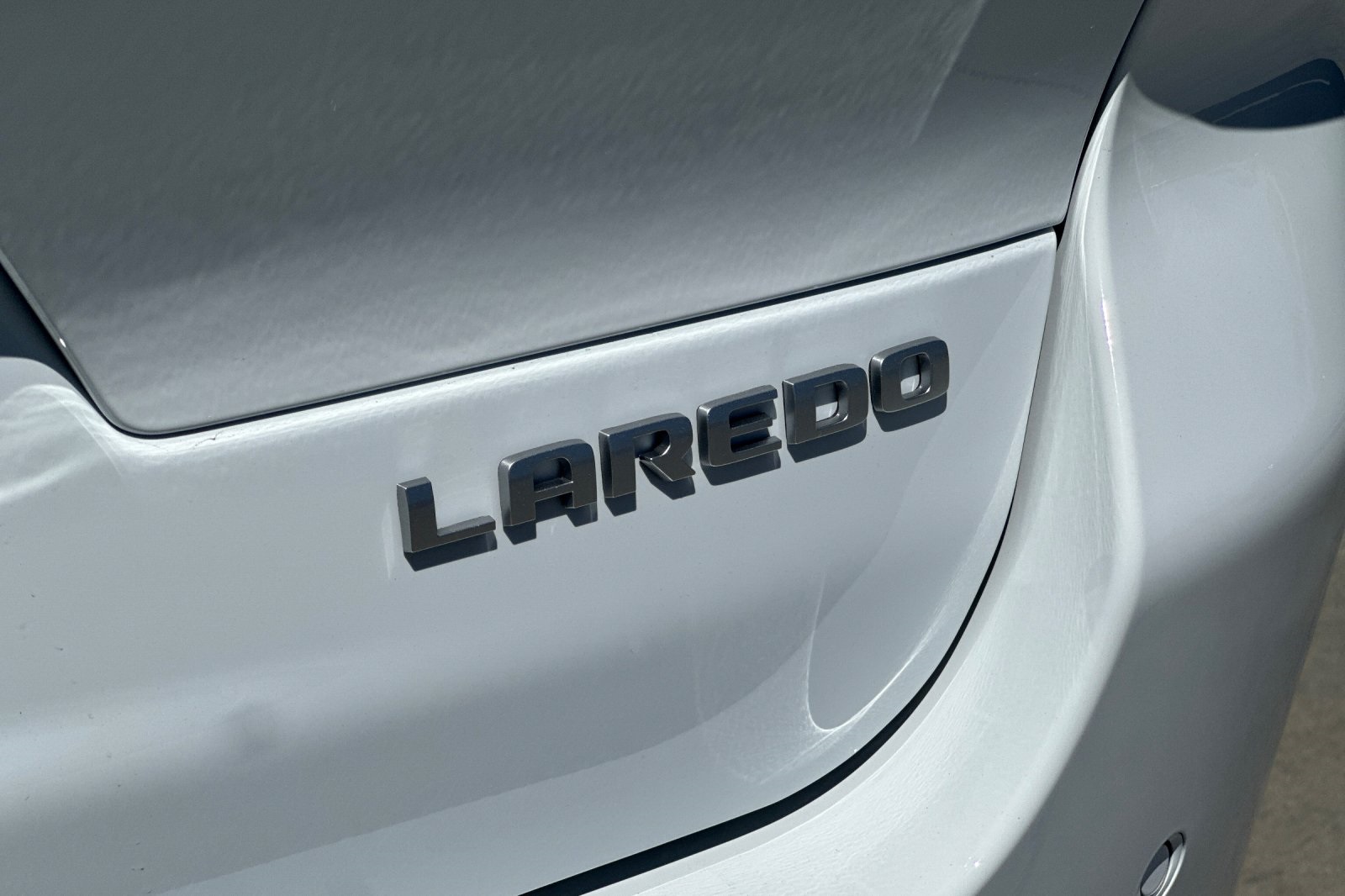 2025 Jeep Grand Cherokee Laredo photo 24