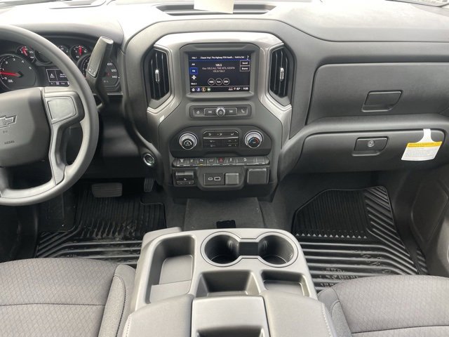 2026 Chevrolet Silverado 2500HD Custom photo 12
