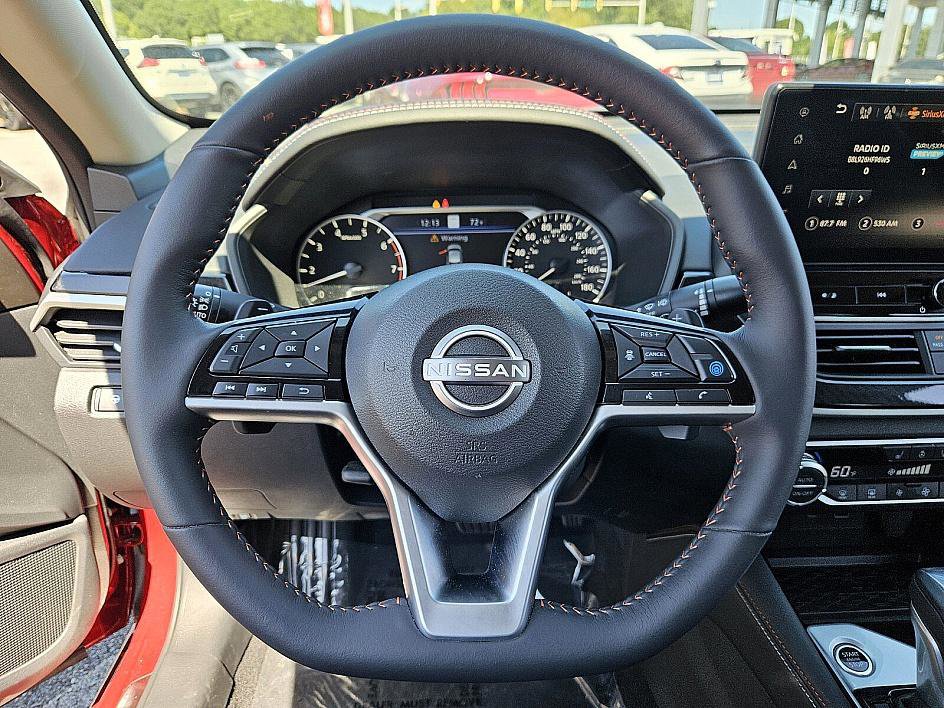 2024 Nissan Altima SR photo 27