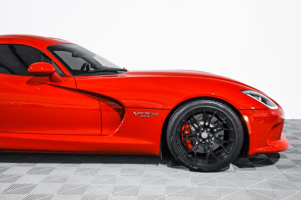 2015 Dodge Viper SRT10 photo 3