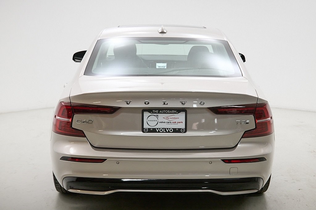 2025 VOLVO S60 - Image 7