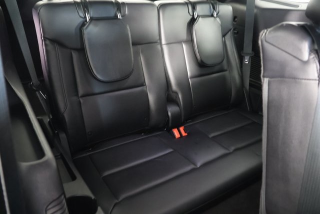 2021 Ford Explorer XLT photo 19