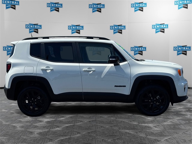 2023 Jeep Renegade Altitude photo 3