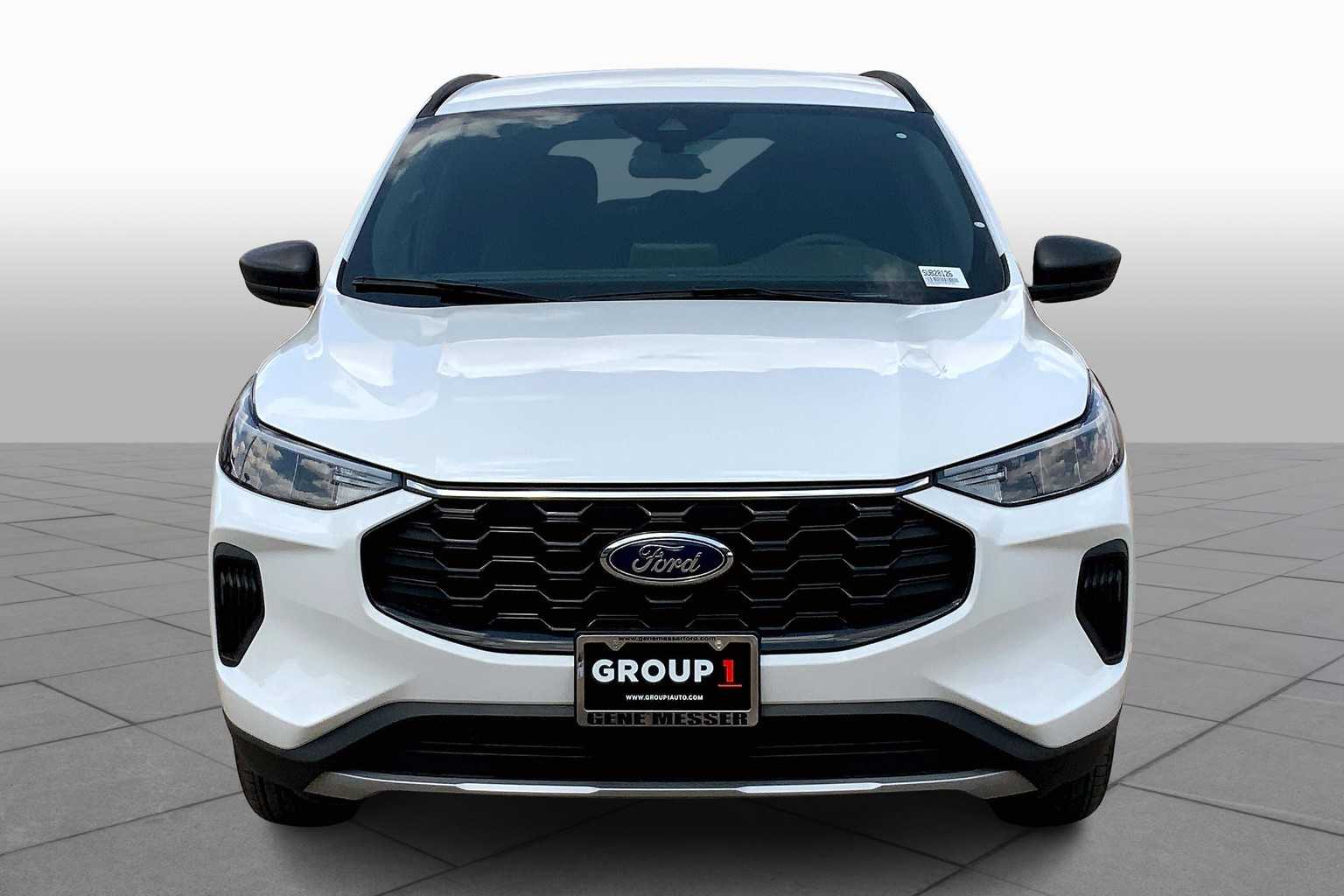 2025 Ford Escape ST-Line photo 3