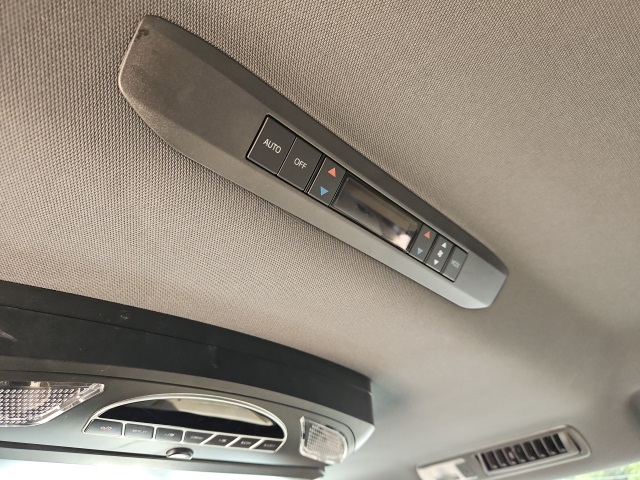 2023 Toyota Sienna XLE photo 19