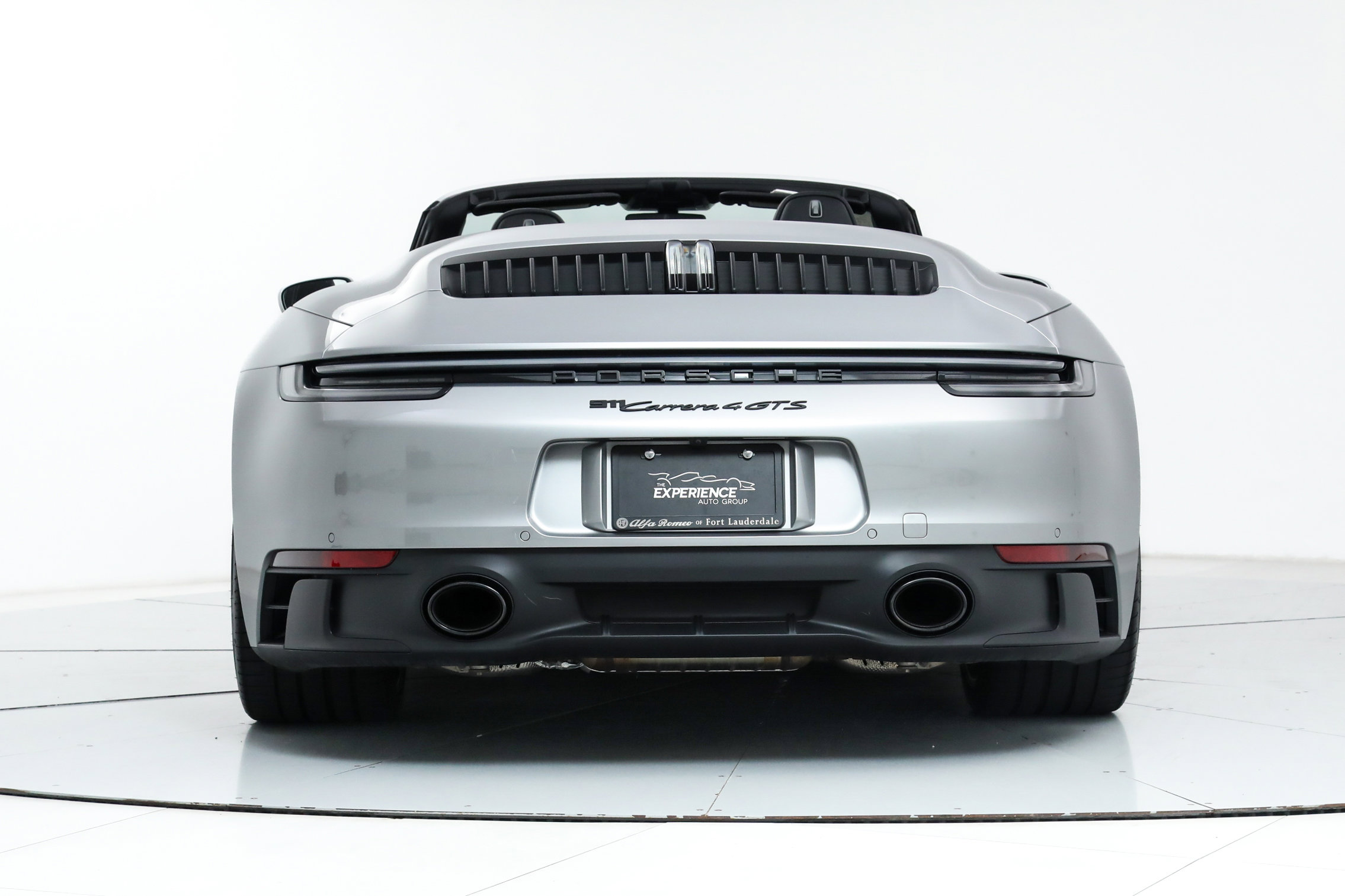2024 Porsche 911 4 GTS Cabriolet photo 5