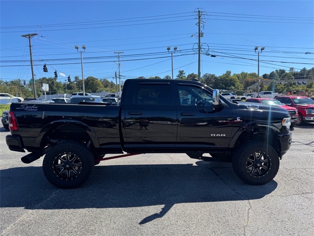 2022 Ram 3500 Laramie photo 4