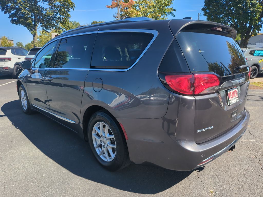 2020 Chrysler Pacifica Touring L photo 5