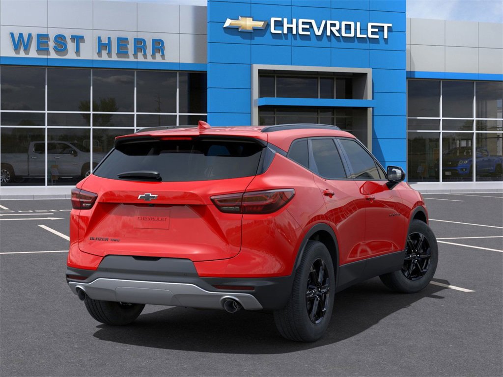 2025 Chevrolet Blazer 2LT photo 3