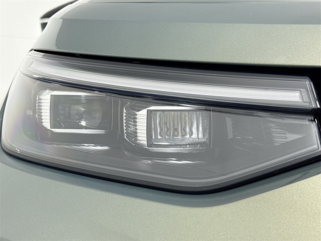 2025 Volkswagen Tiguan SE R-Line Black photo 20