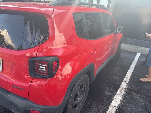 2016 Jeep Renegade Sport photo 4