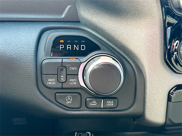 2025 Ram 1500 Warlock photo 14