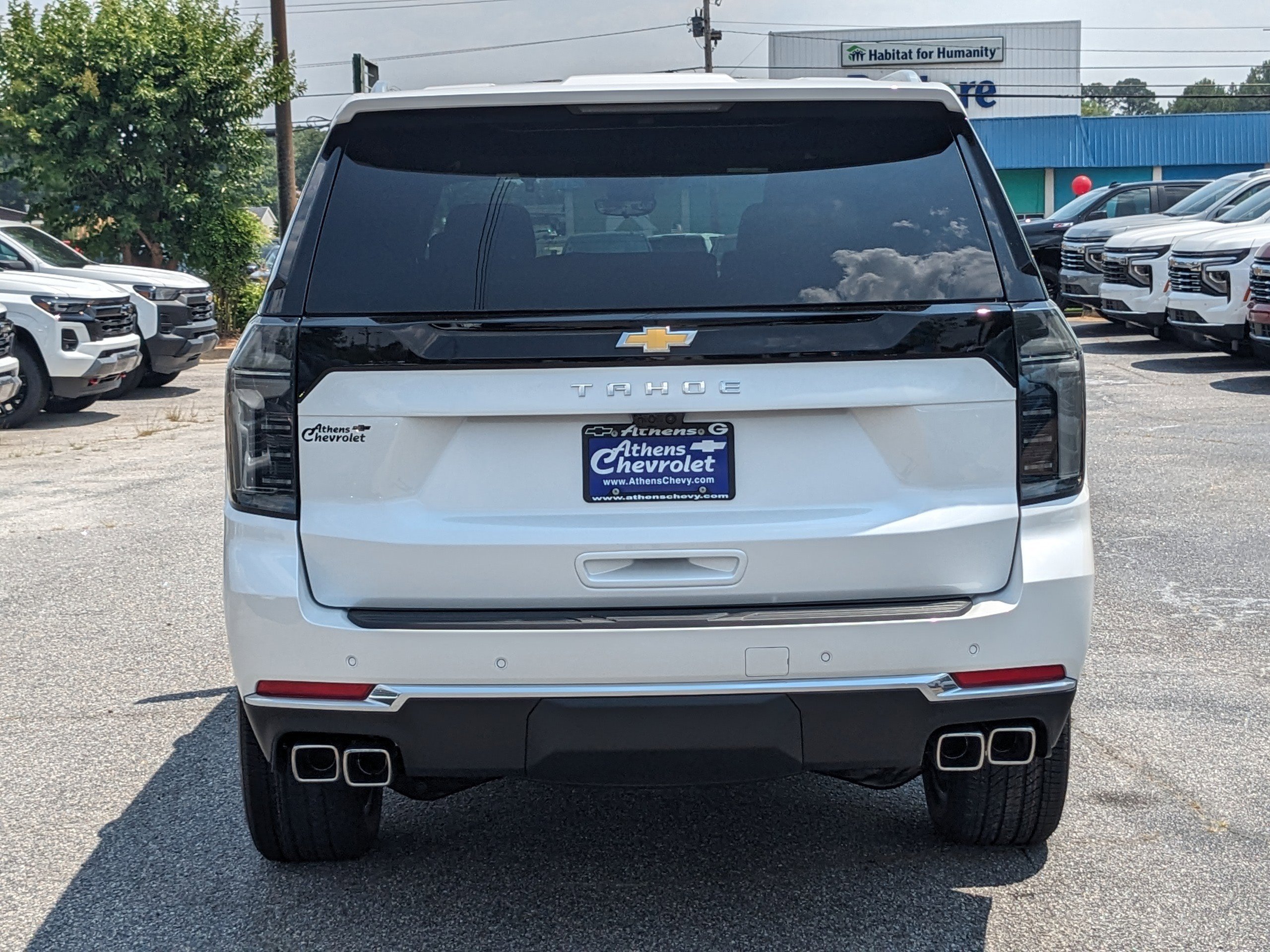 2025 Chevrolet Tahoe High Country photo 3