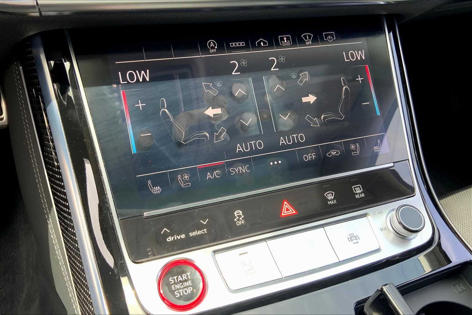 2022 Audi S8 4.0T Quattro photo 28