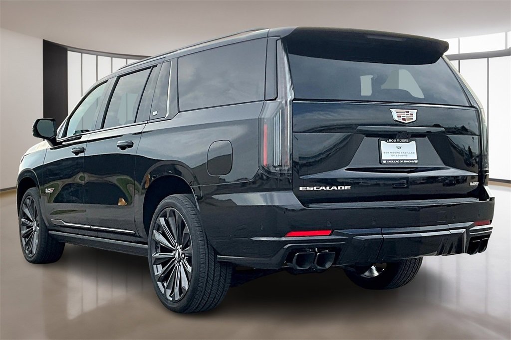 2026 Cadillac Escalade ESV V-Series photo 3