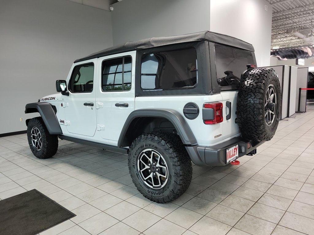 2025 Jeep Wrangler Rubicon photo 4