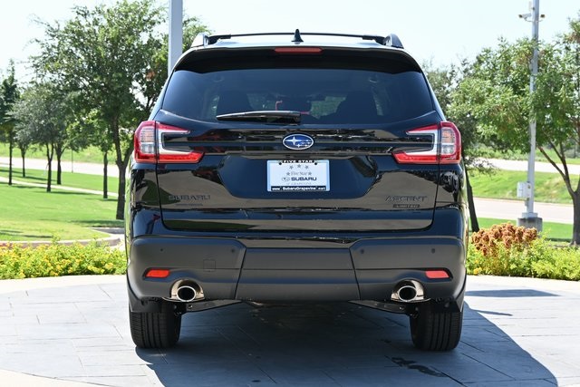 2025 Subaru Ascent Limited photo 4
