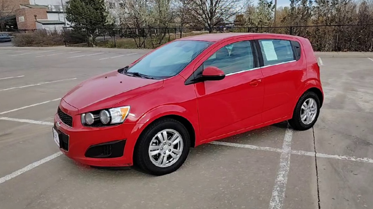 2013 Chevrolet Sonic LT photo 4