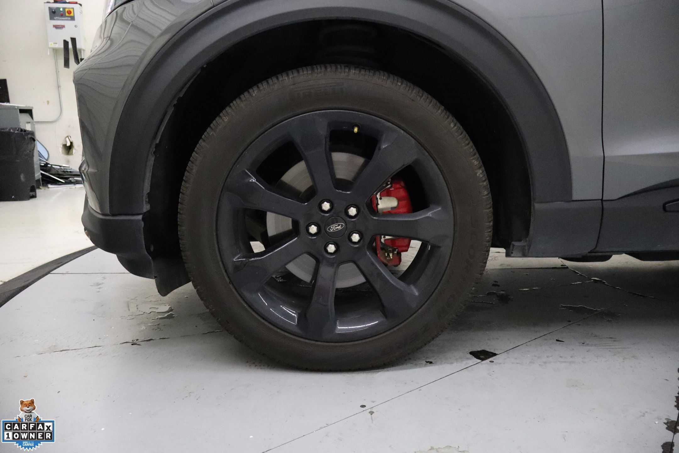 2023 Ford Explorer ST photo 10