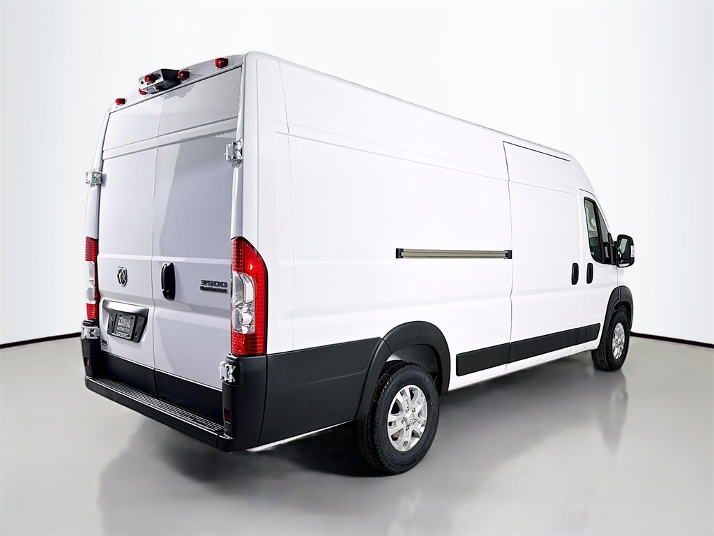 2026 Ram ProMaster 3500 Cargo Van photo 4
